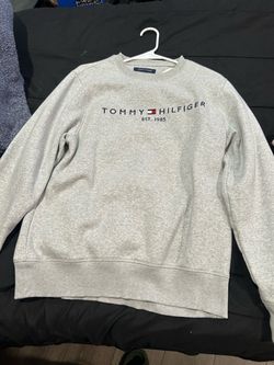 Light grey Tommy Hilfiger crewneck