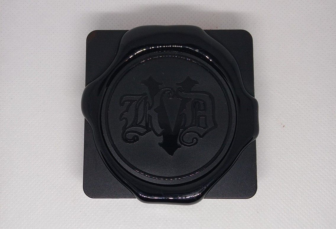 Kat von d Lock-It powder