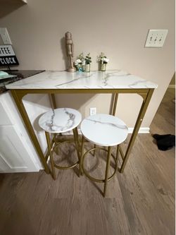 Bar Table