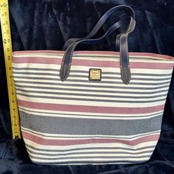 Dooney & Bourke Tote