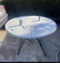 Round table