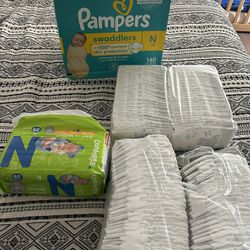 Newborn Pampers + Comforts New Born