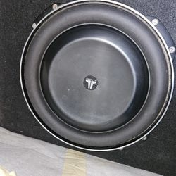 JL Audio 13TW5 