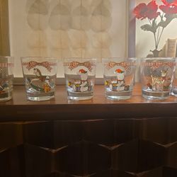 🎄 Vintage Christmas Glasses – Retro Holiday Tumblers (Set of 6)
