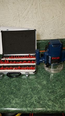 RYOBI 1 3/4 HP PLUNGE ROUTER