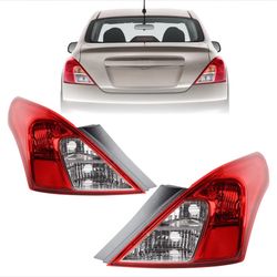 12-19 Nissan Versa Tail Light