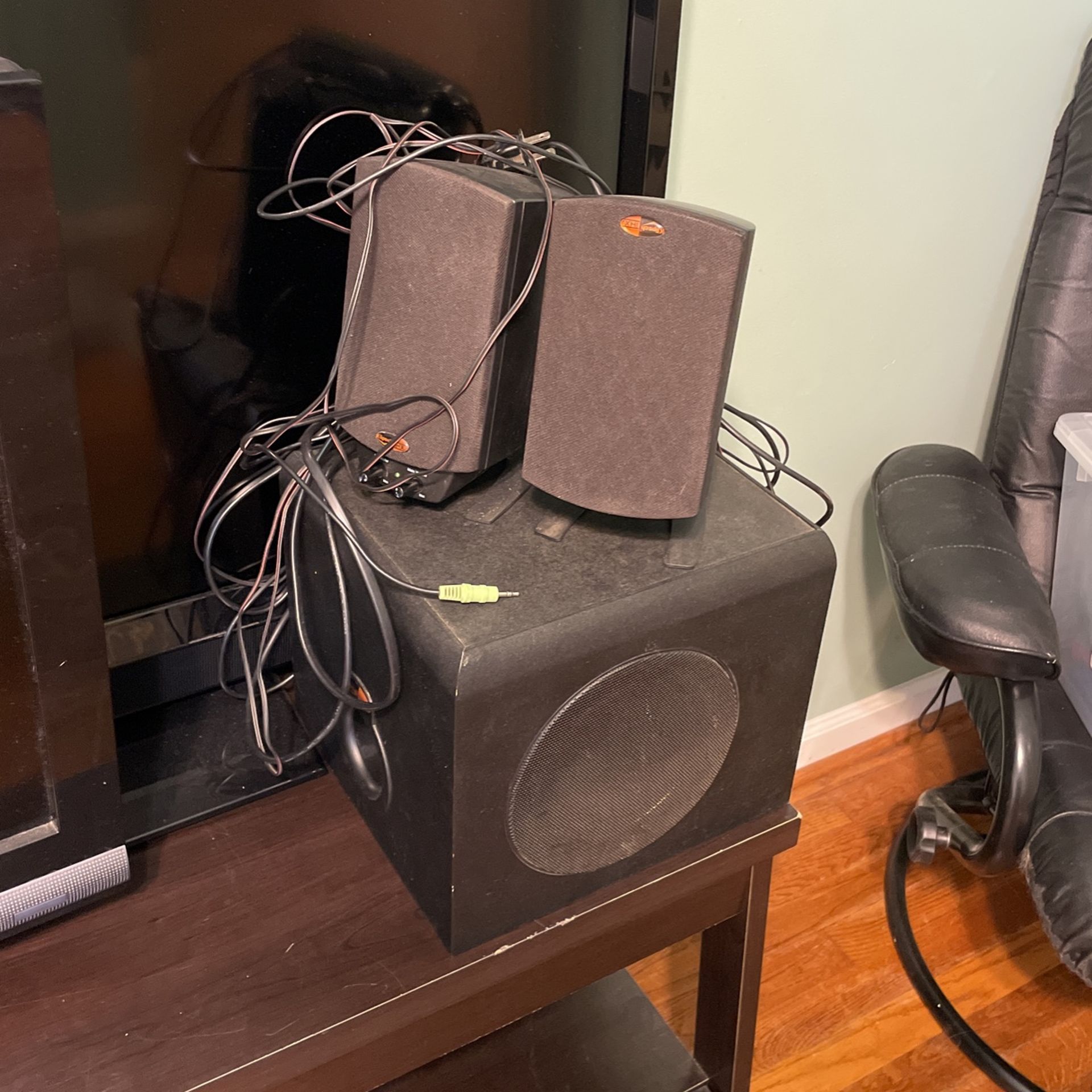 Klipsch Promedia 2.1 Speakers