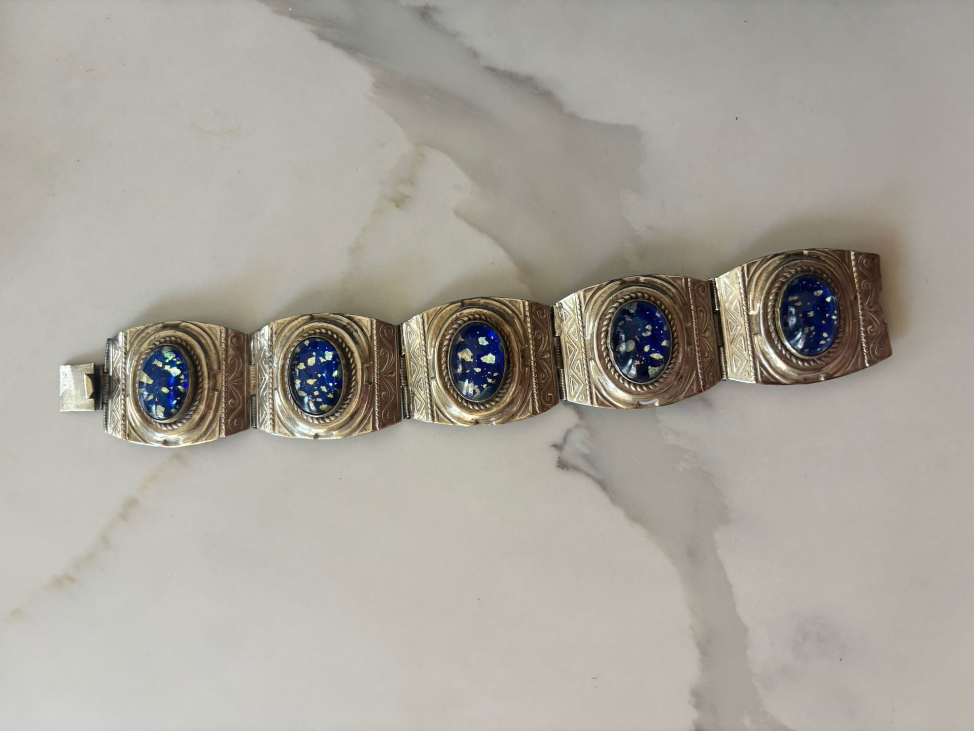 Vintage silver bracelet blue canochons