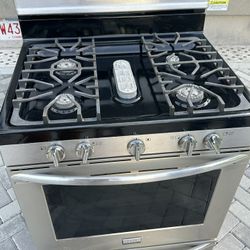 Frigidaire Gallery Stove
