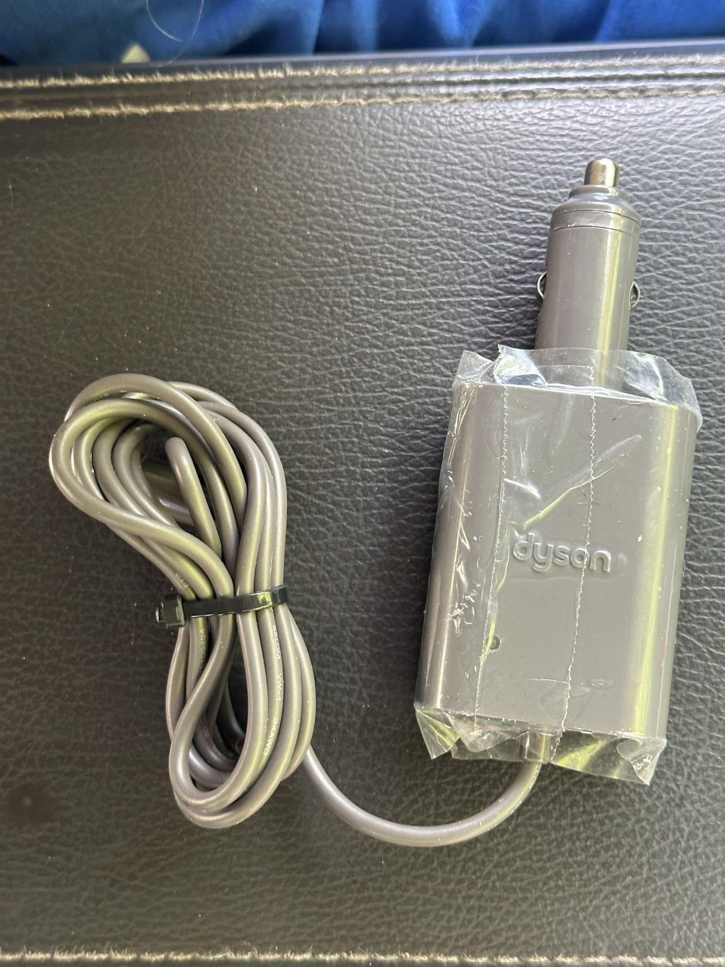 Dyson Vacuum In Car 12v OEM Charger