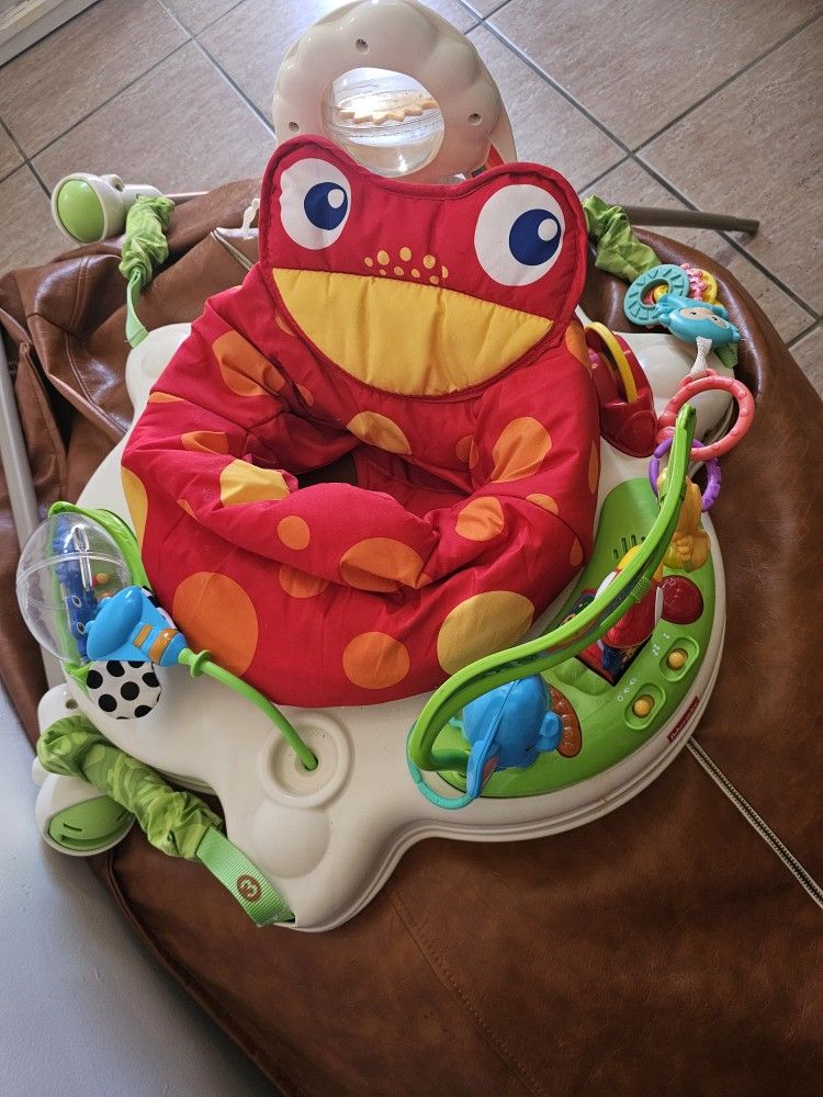 Fisher Price Roaring Rainforest Jumperoo - Make An Offer