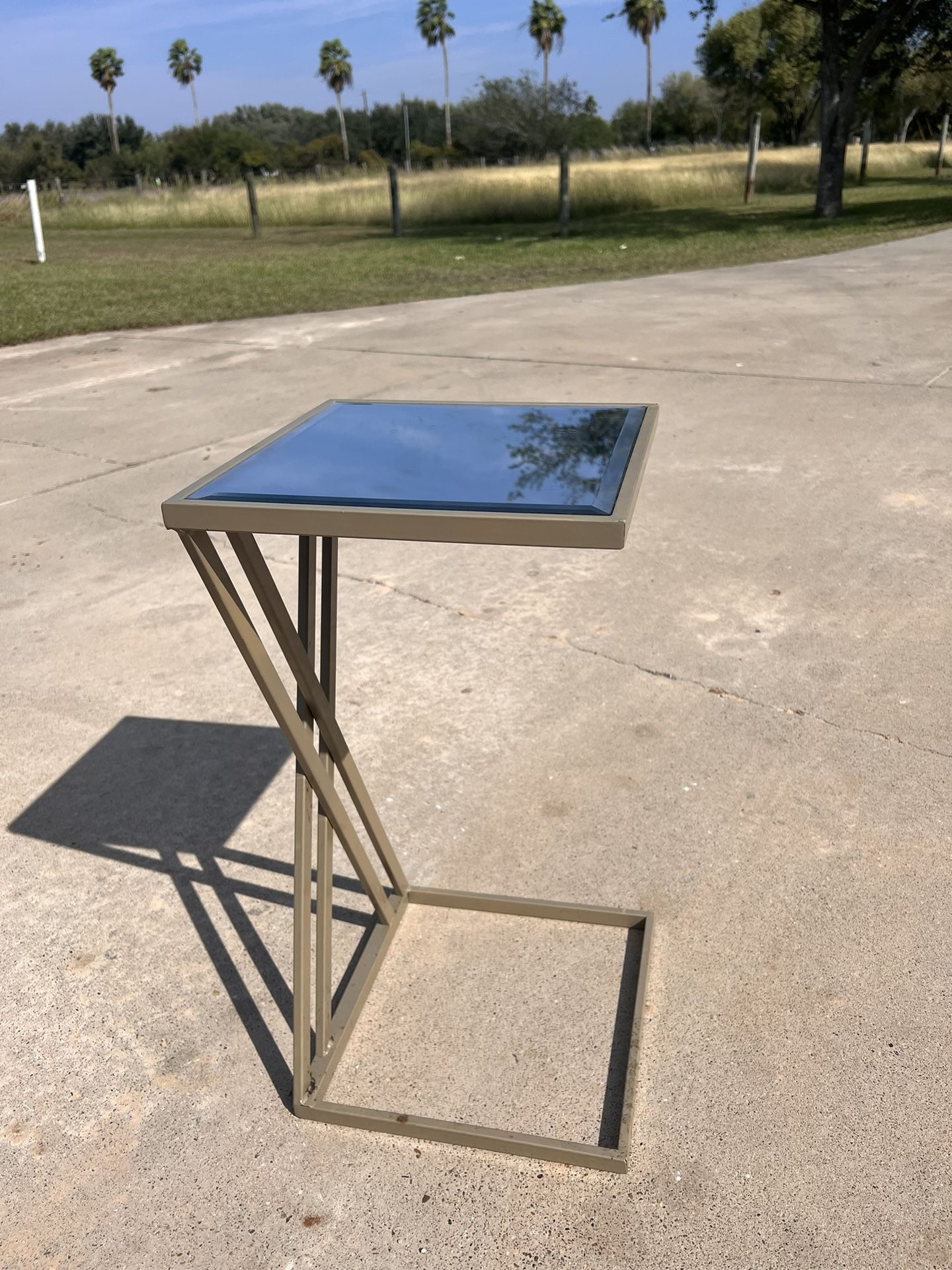 Golden mirrored side table 
