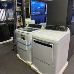 Frigidaire Washer And Dryer Set Brand New 