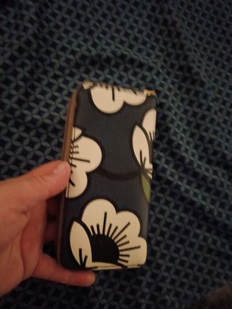 Woman's Wallet