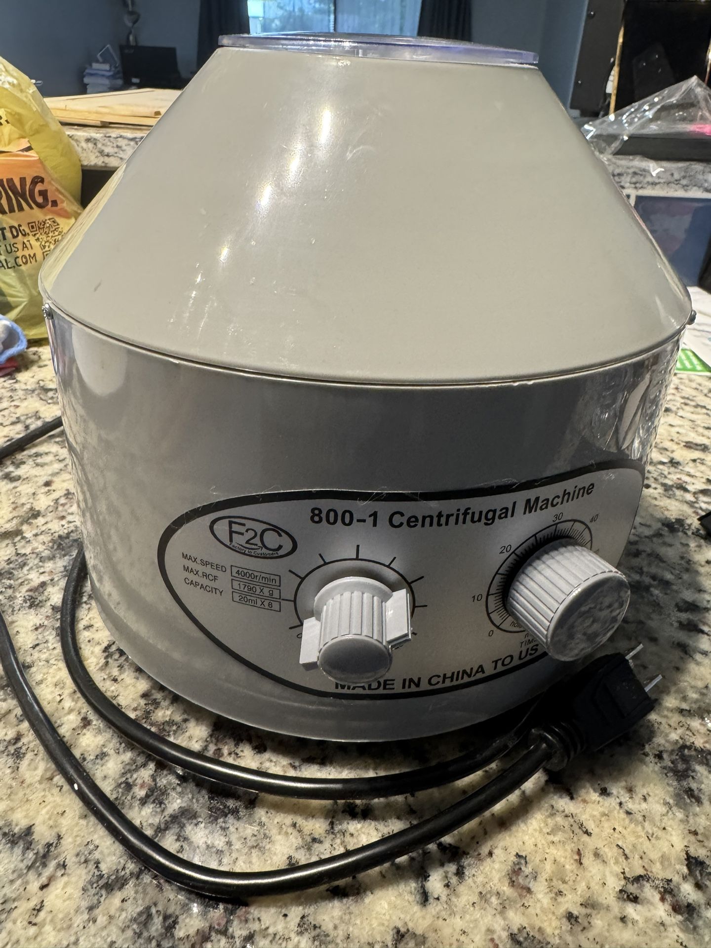 Electric Laboratory Centrifuge Machine 