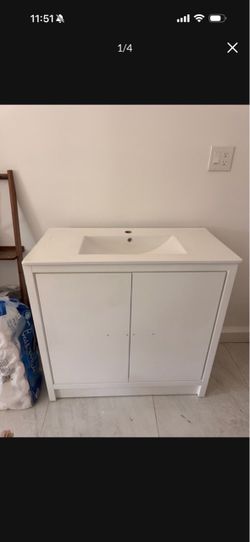 36in White Bathroom Vanity with Sink Top