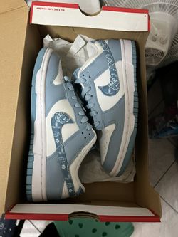 Nike dunk low essential blue paisley women’s size 7.5