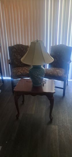 Vintage UL Underwriters Laboratories Blue Floral Table Lamp – Retro Mid-Century Decor