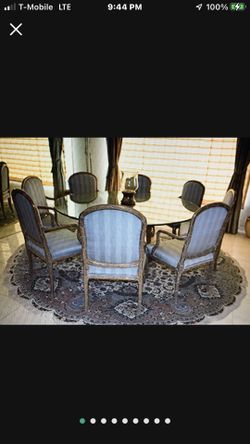 8 chairs & Round Rug