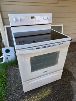 Whirlpool White Electric Range