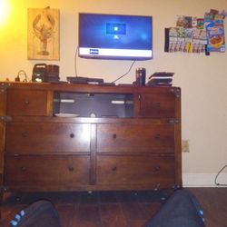 Dresser Draw 