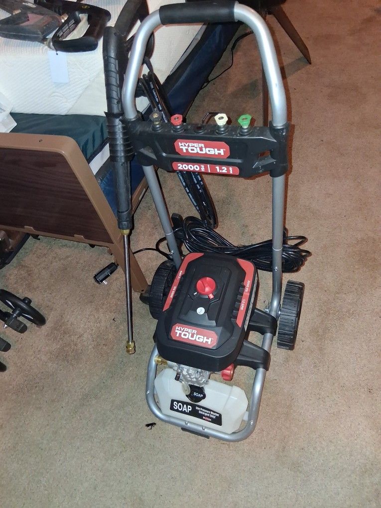 Brand new pressure washer