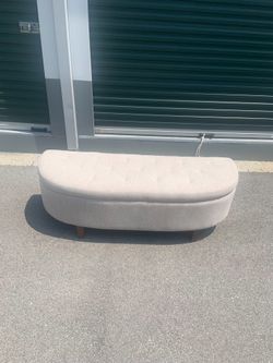 Tufted Upholstered Storage Bench