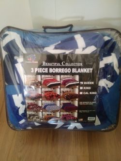 Blanket with two pillow cases