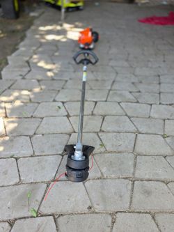ECHO
21.2 cc Gas 2-Stroke Straight Shaft String Trimmer