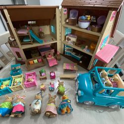 Lil Woodzeez Dollhouse - Like New!Furniture, Car & Family Included