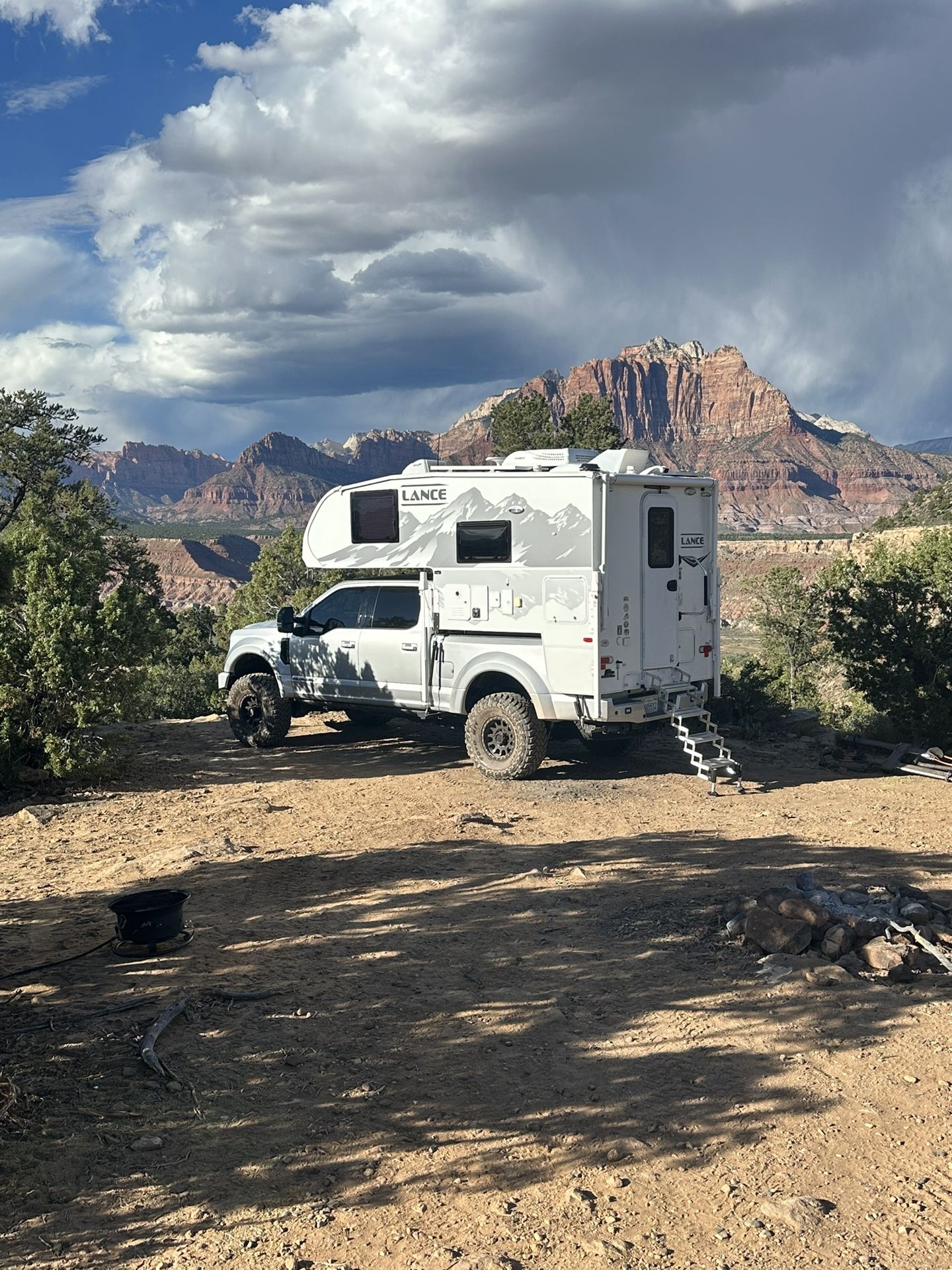 Lance 650 Truck Camper