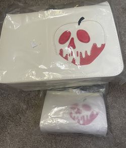 Loungefly Poison Apple Purse And Wallet