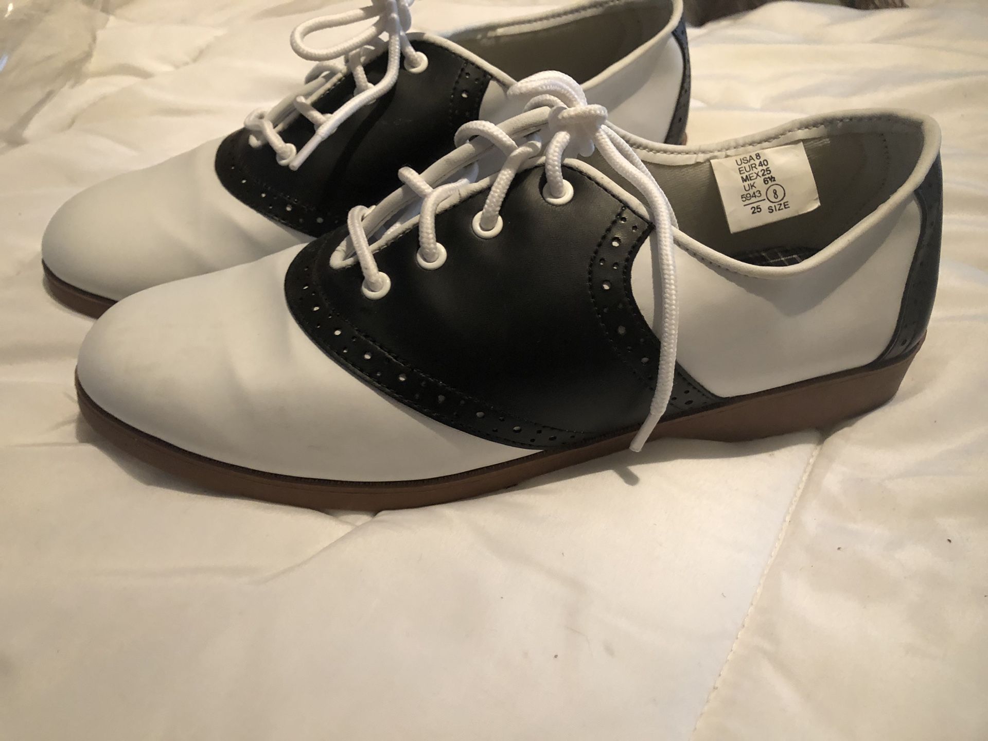Saddle Shoes size 8