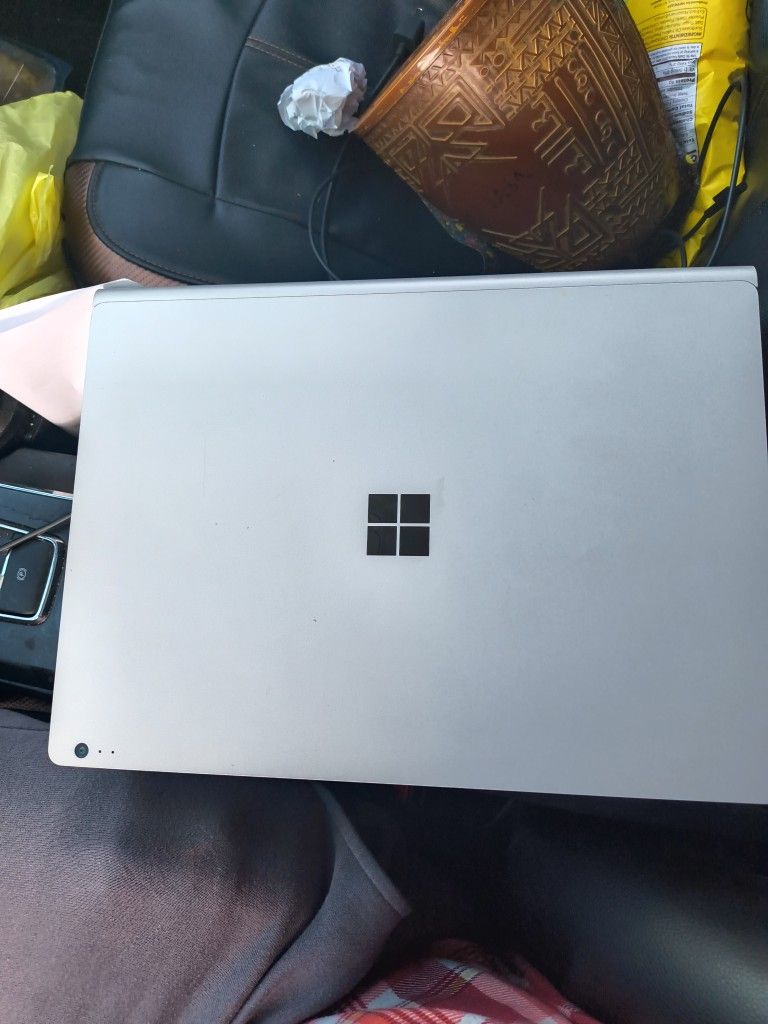 Microsoft Surface 2 200$ Obo