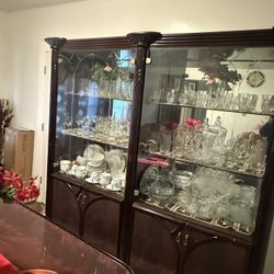 China Cabinet And Dining Table With 4 Chairs For Free 