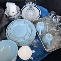 Dish Set W/ Random Cups 