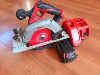 ~MILWAUKEE CIRCULAR SAW TOOL SET WITH M18 BATTERY XC 5.0 PLUS SUPER FAST CHARGER~