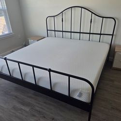 King size bedroom combo..