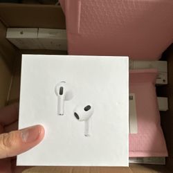 AirPods Gen 3 