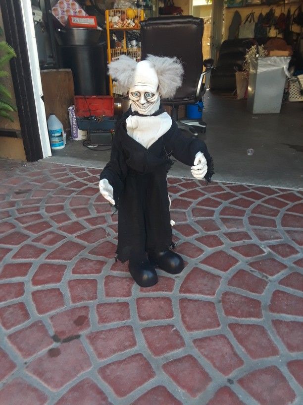 Scary Animatronic
