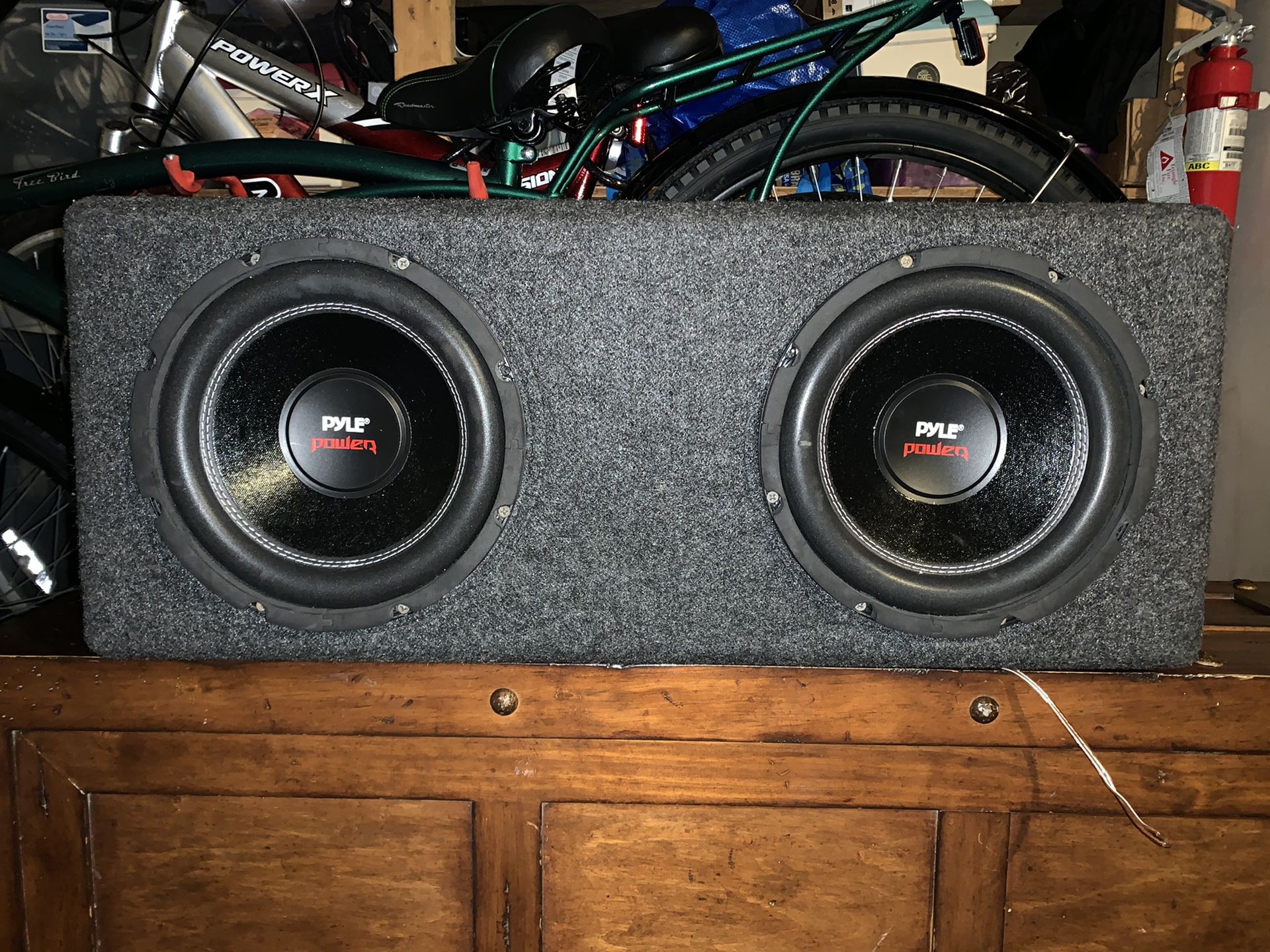 Two 10” Pyle Speaker’s with MMATS PRO Audio Amplifier