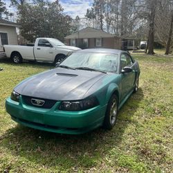 2000 Ford Mustang