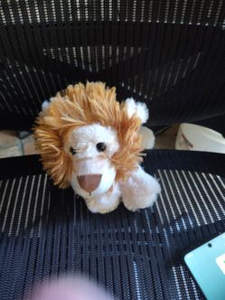Lion plushie