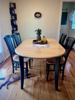 Extendable Dining Table Set with 4 Chairs - Expandable Kitchen Table with Leaf