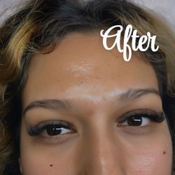 Extensiones de Pestañas Por Solo $65 Lash Extensions For Only $65 For the Month Of May 