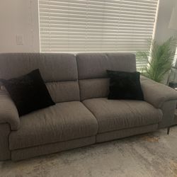 Comfy Power Reclining Sofa  W/USB