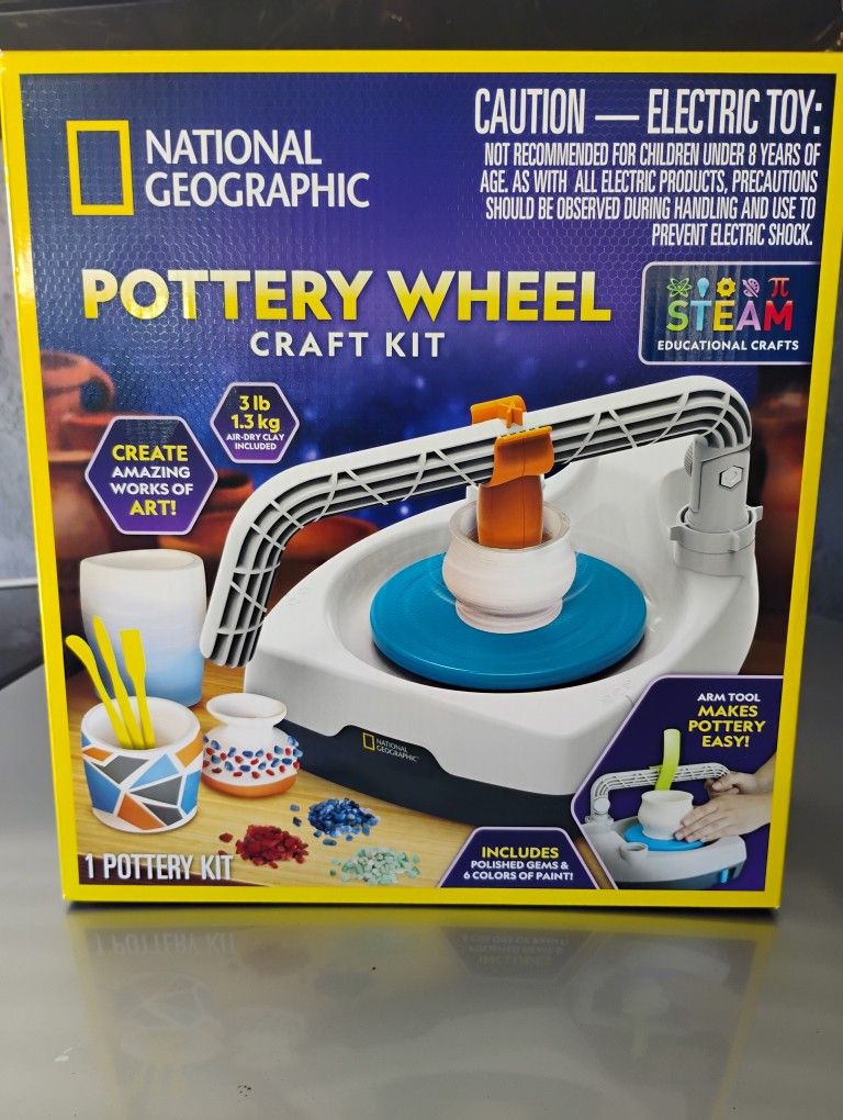 National Geographicâ„¢ Pottery Wheel Craft Kit