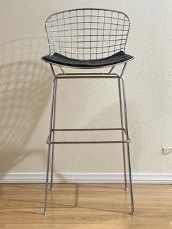Contemporary Metal Chair With Leather Pad 