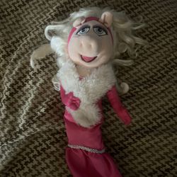  Miss Piggy Plush Toy 