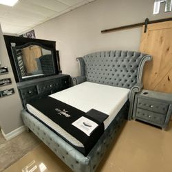 4 PC Queen Bedroom Set 